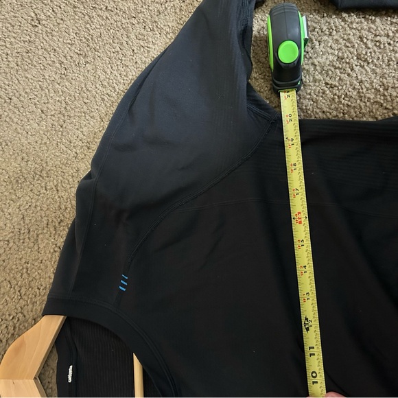 Lululemon men’s long sleeve black size xl - Picture 3 of 4